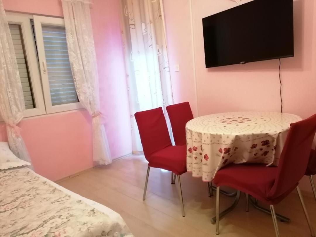 Apartmani Milisa L プリモシュテン エクステリア 写真